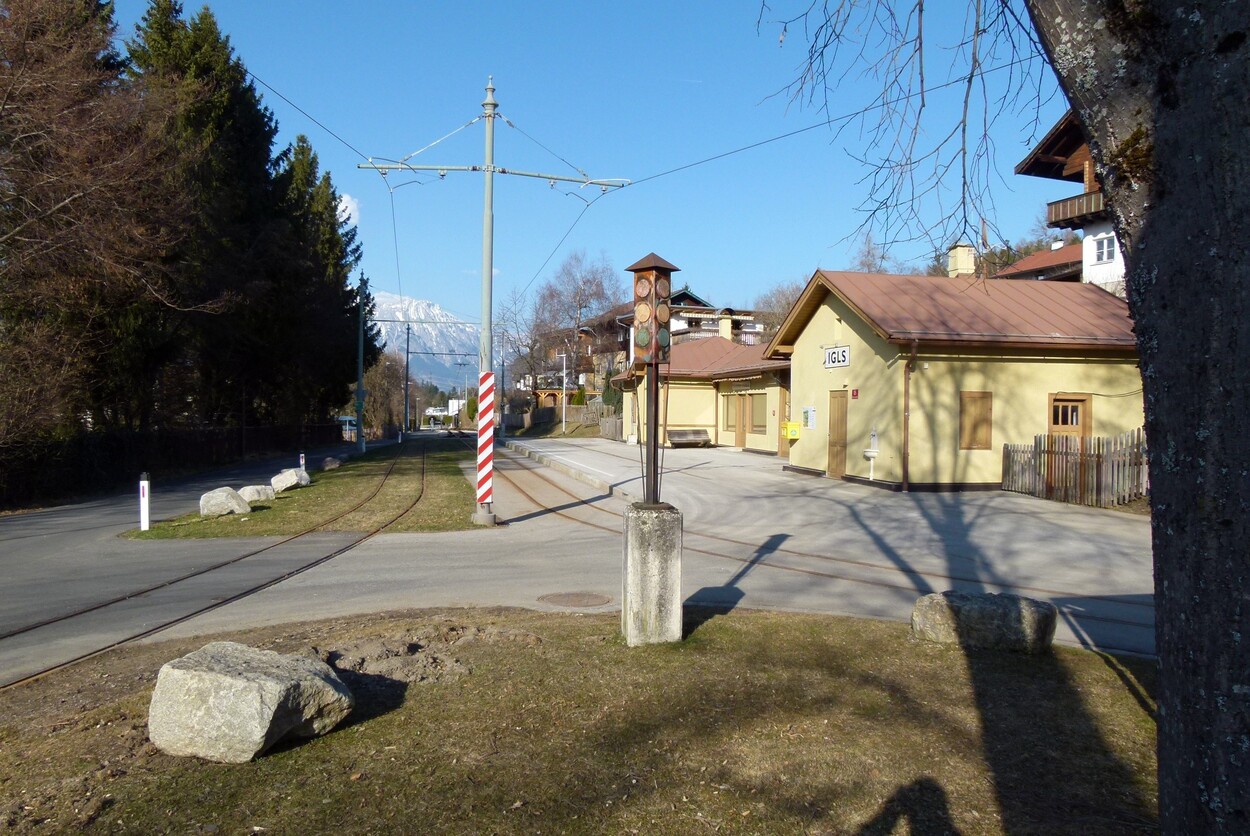 Innsbrucker Mittelgebirgsbahn - Straßenbahn Linie 6