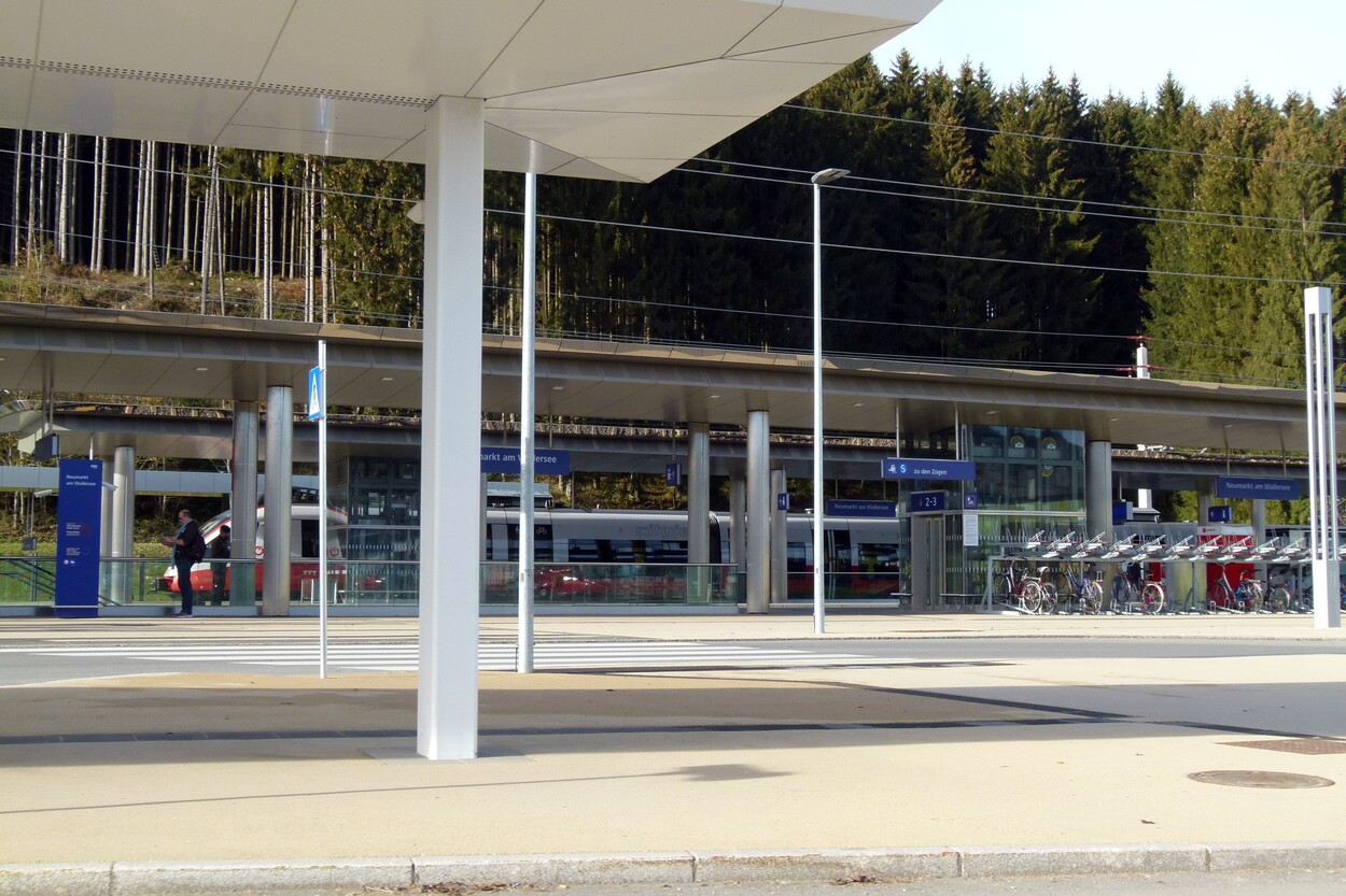 Der neue Mobilitätsknoten Bahnhof Neumarkt am Wallersee