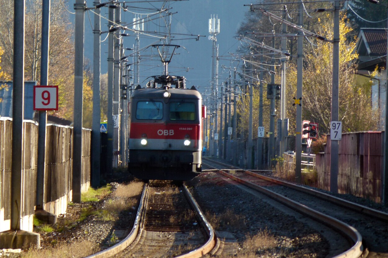 An der Salzburg-Tiroler-Bahn in Zell am See / Tischlerhäusl