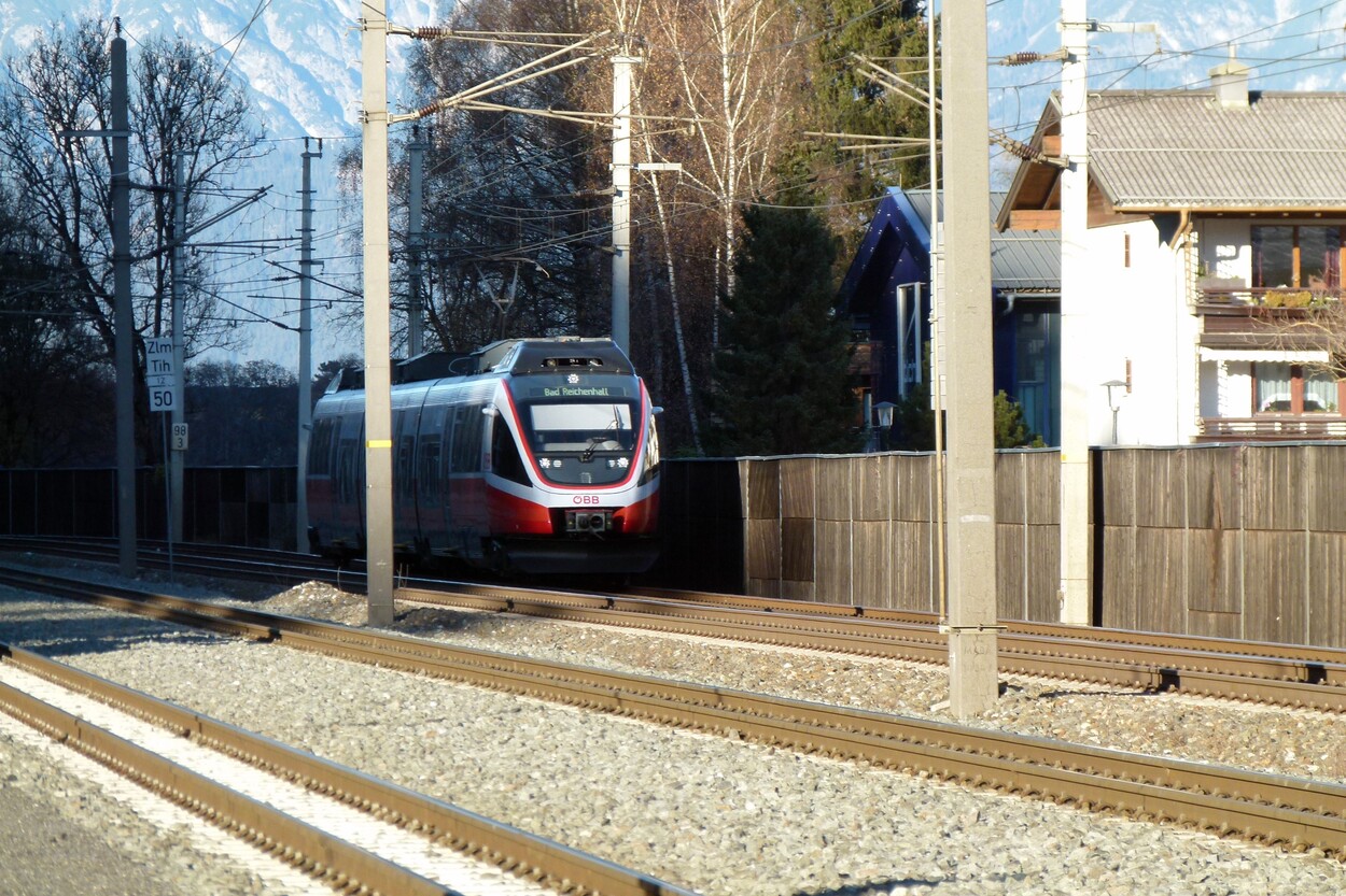 An der Salzburg-Tiroler-Bahn in Zell am See / Tischlerhäusl