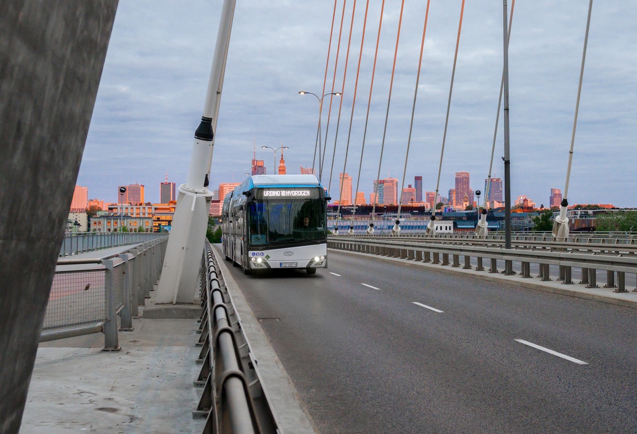 Der erste Auftrag aus Aschaffenburg über gelenkige Solaris-Wasserstoffbusse