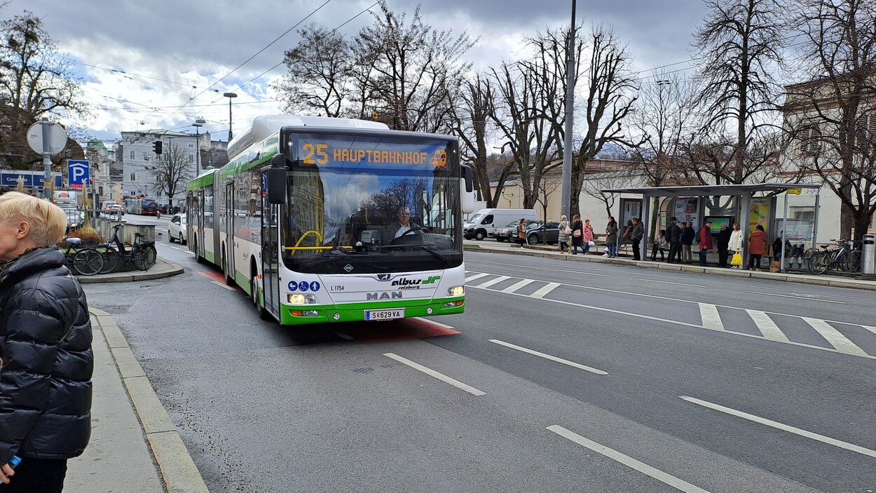 Albus Linie 25 Richtung Hauptbahnhof