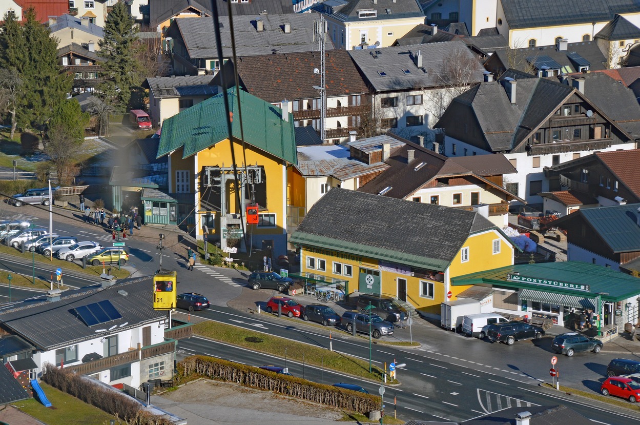 Talstation St.Gilgen neben dem alten Ischlerbahnhof bzw. heute beim Busterminal