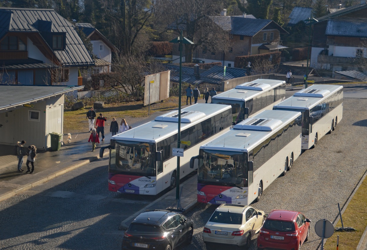Bus-Terminal St.Gilgen