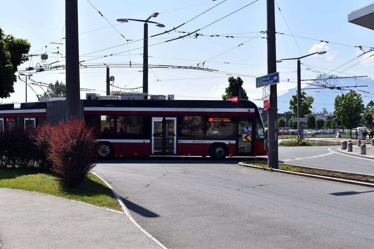 Obus Linie 1 Salzburg AG am Europark