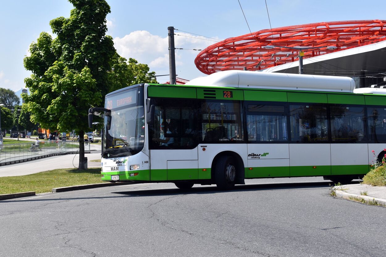 Bus Linie 28 Albus am Europark