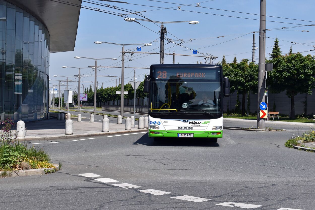 Bus Linie 28 Albus am Europark