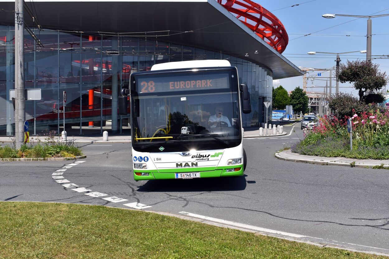 Bus Linie 28 Albus am Europark