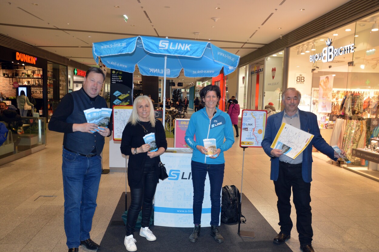 Schülerinnen und Schüler sollten beim S-Link mitentscheiden