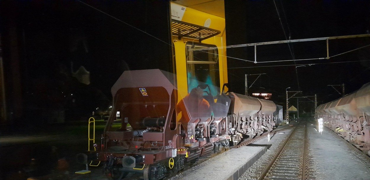 Graffiti-Vandalismus: Schmierereien an der Gleichenbergerbahn