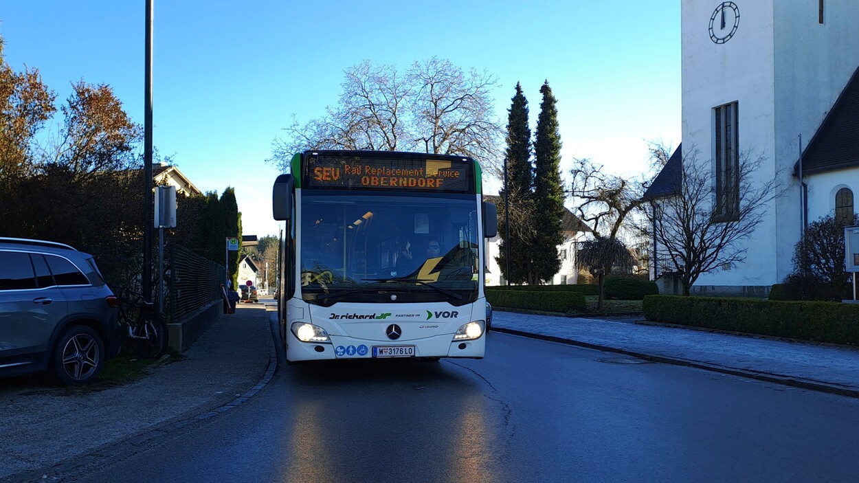 Schienenersatzverkehr der Lokalbahn (SLB)