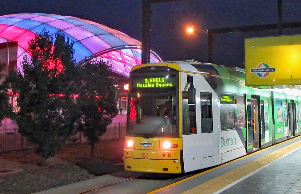 Tram Adelaide - Straßenbahn im Süden Australiens