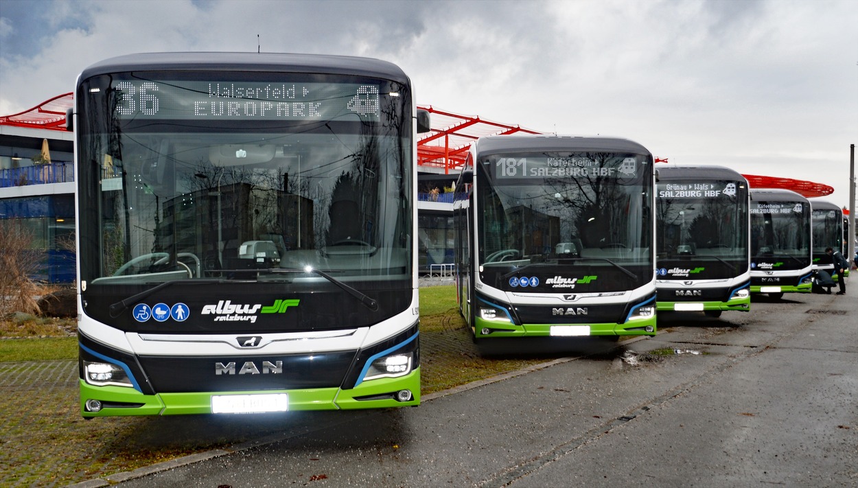 Albus-Elektrobus-Präsentation Europark
