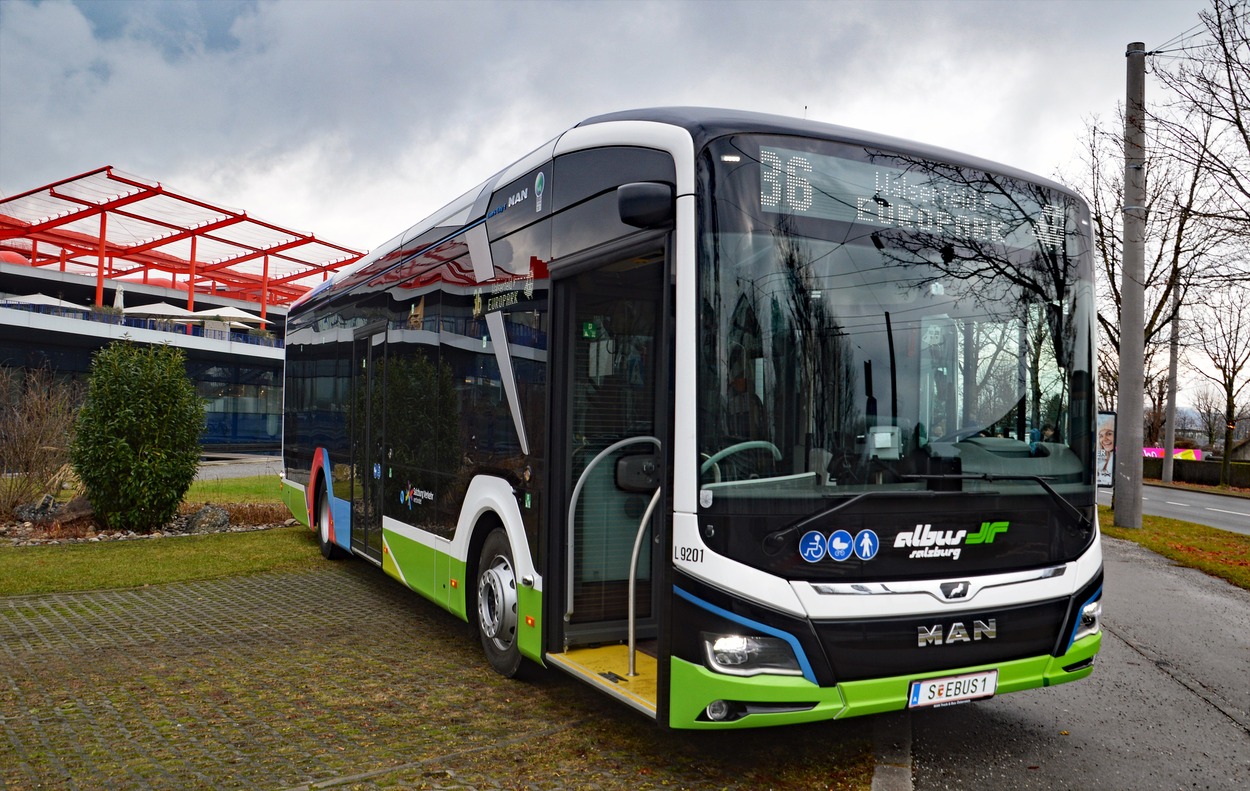 Albus-Elektrobus-Präsentation Europark