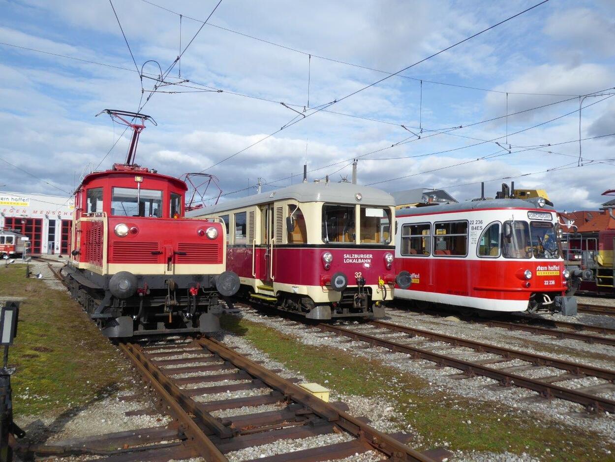 Fahrzeuge im Bahnhof Vorchdorf-Eggenberg