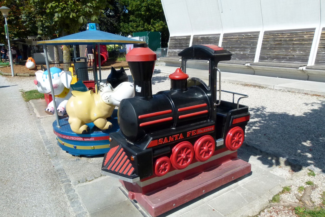 130 Jahre Gmundner Straßenbahn: Ein Tag voller Nostalgie, Innovation und Gemeinschaft
