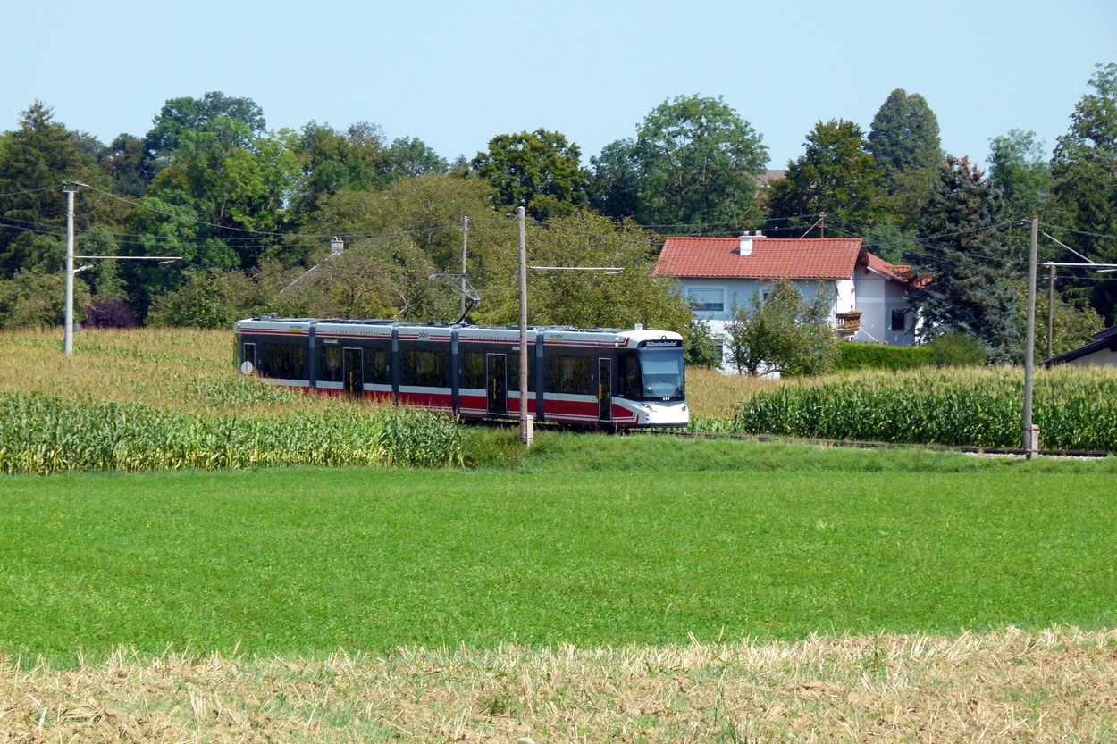 130 Jahre Gmundner Straßenbahn: Ein Tag voller Nostalgie, Innovation und Gemeinschaft