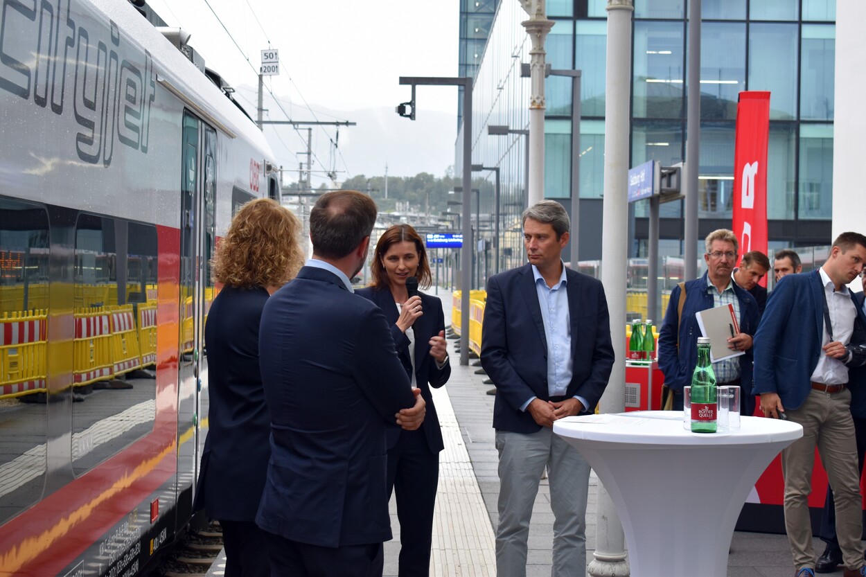 Neue Nah- und Regionalverkehrszüge für Salzburg