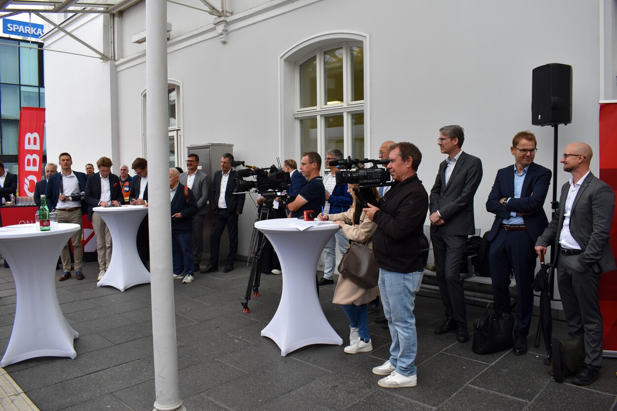 Neue Nah- und Regionalverkehrszüge für Salzburg