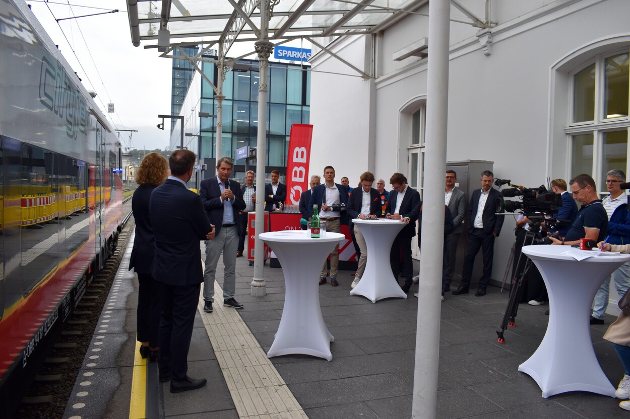 Neue Nah- und Regionalverkehrszüge für Salzburg