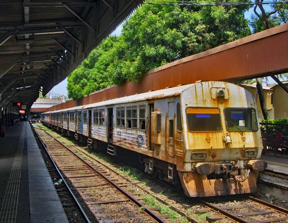 Fort Railway Station in Colombo auf Ceylon/Sri Lanka 			