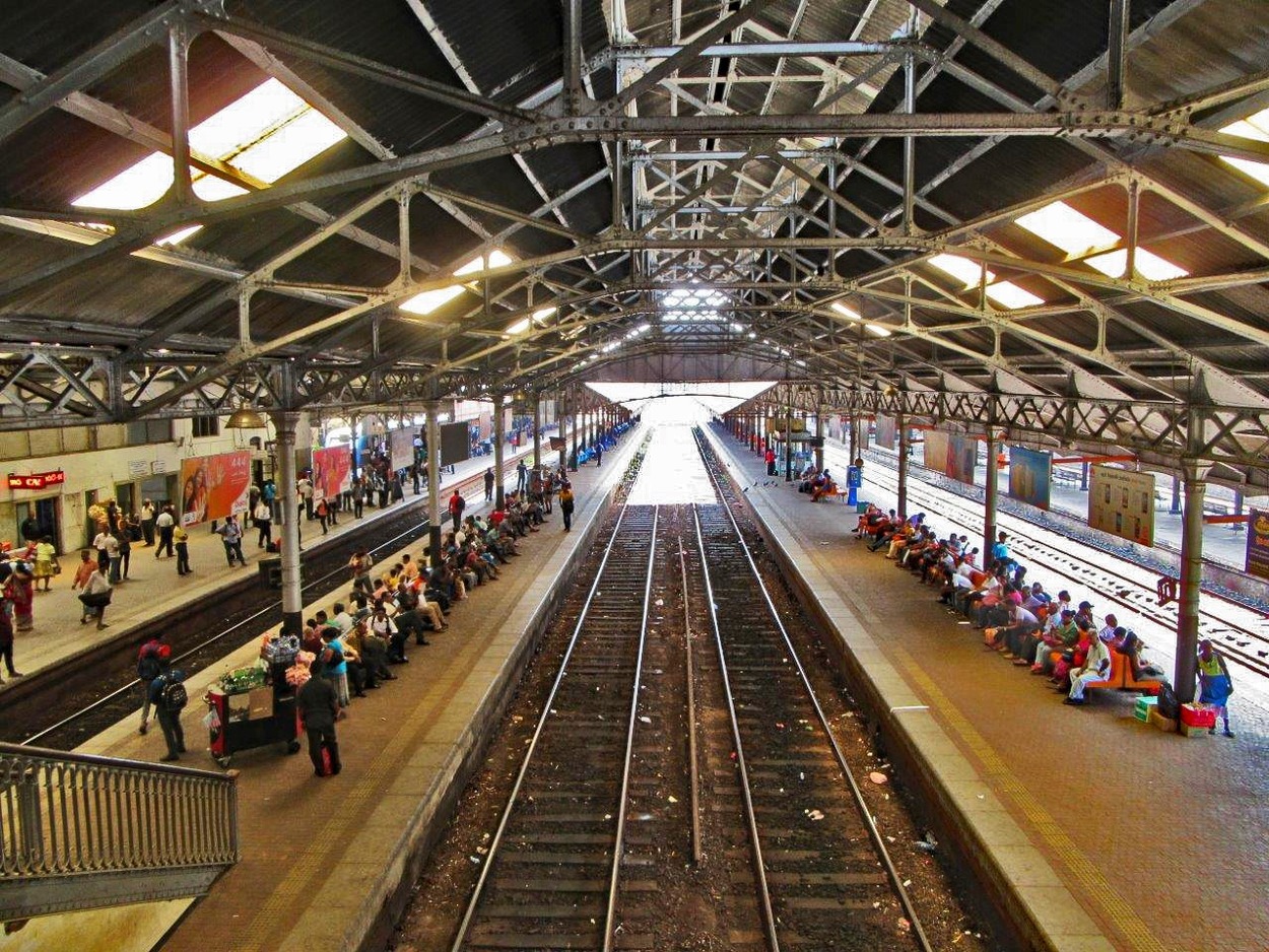 Fort Railway Station in Colombo auf Ceylon/Sri Lanka 			