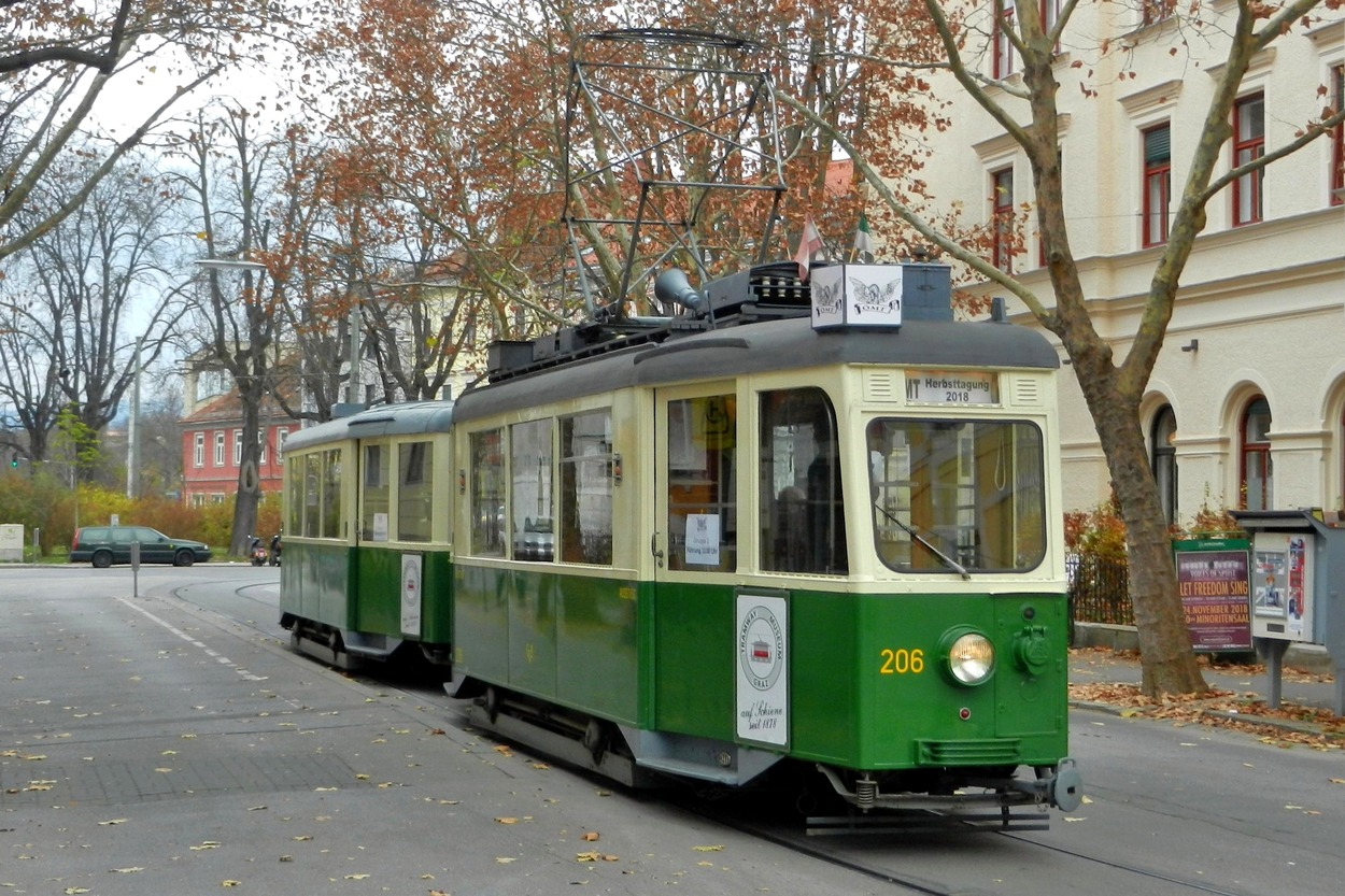 2018-11-18_at221_Tramway-Museum-Graz_TMG-206_Bw319_Krenngasse_OeMT-Zielschild_ÖMT