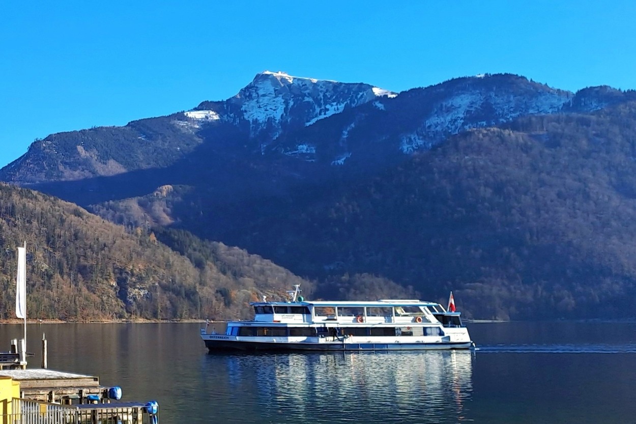 2024-12-01_at323_SATG_Wolfgangsee-Schifffahrt_St-Gilgen_ÖMT