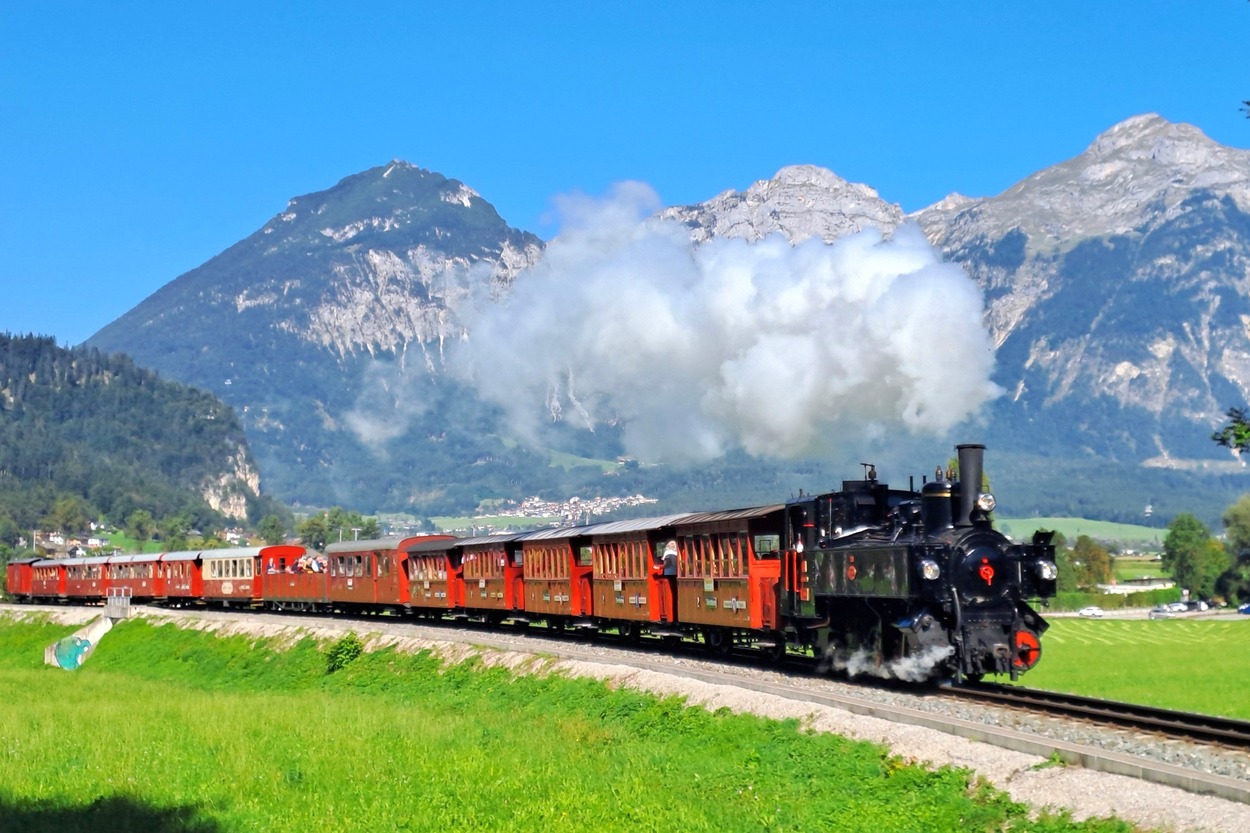 2025-09-18_at335_Zillertalbahn_ZB-3_Km6-1_bei-Schlitters_ÖMT