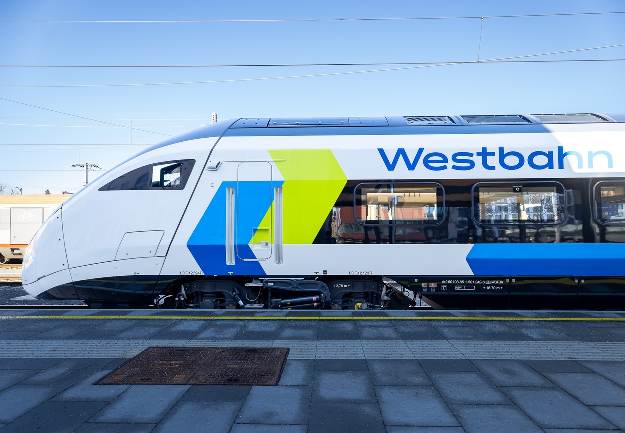 Erste Fotos vom SMILE-Zug