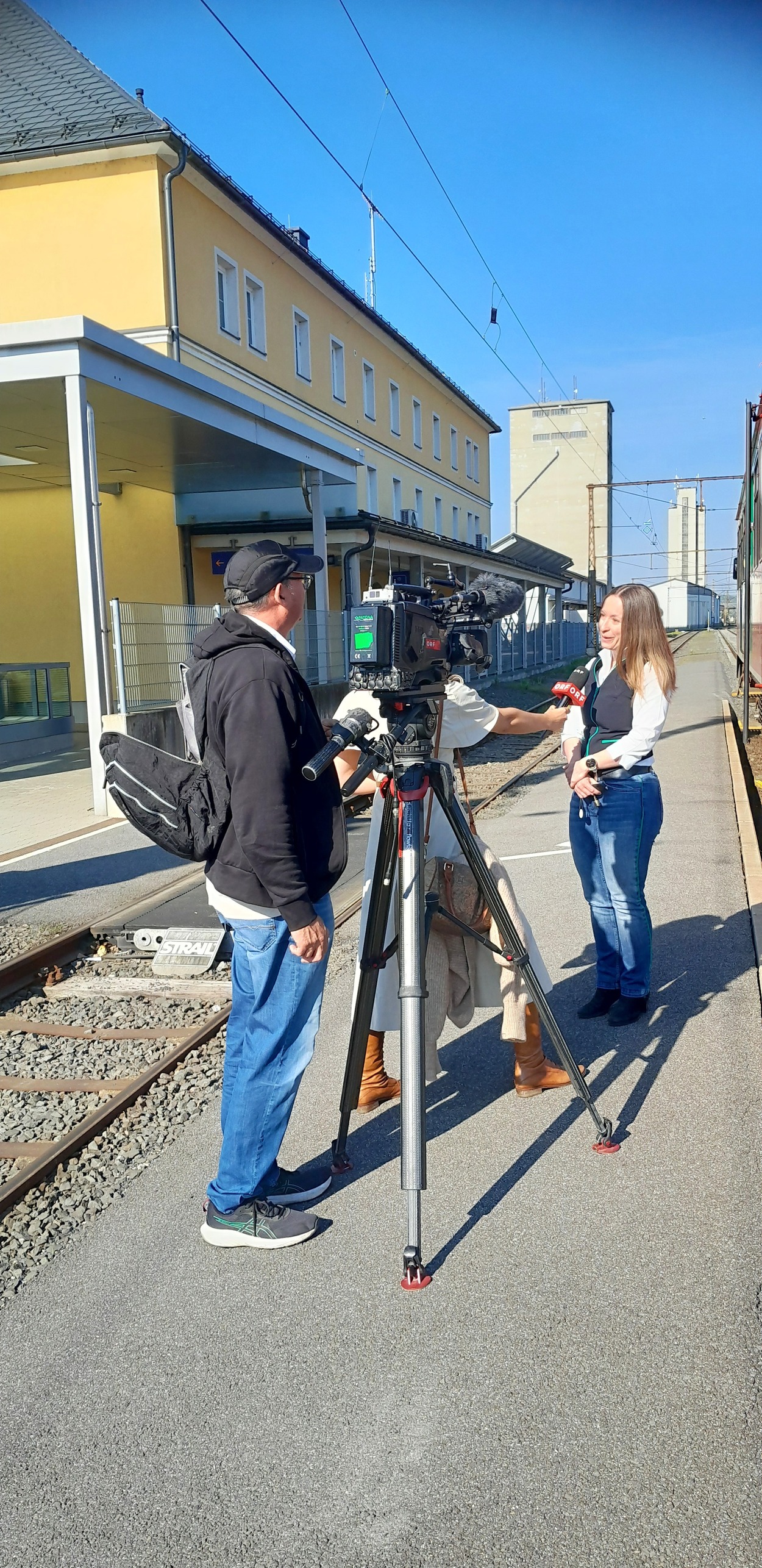 Gleichenbergerbahn: „Saison Start “ durch eine steirische Bilderbuchlandschaft – starke Bühne zur richtigen Zeit