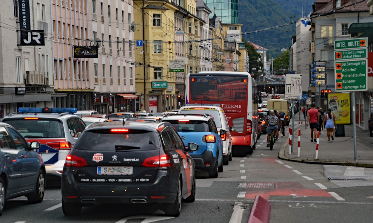 STAU in Salzburg & Garagenampeln