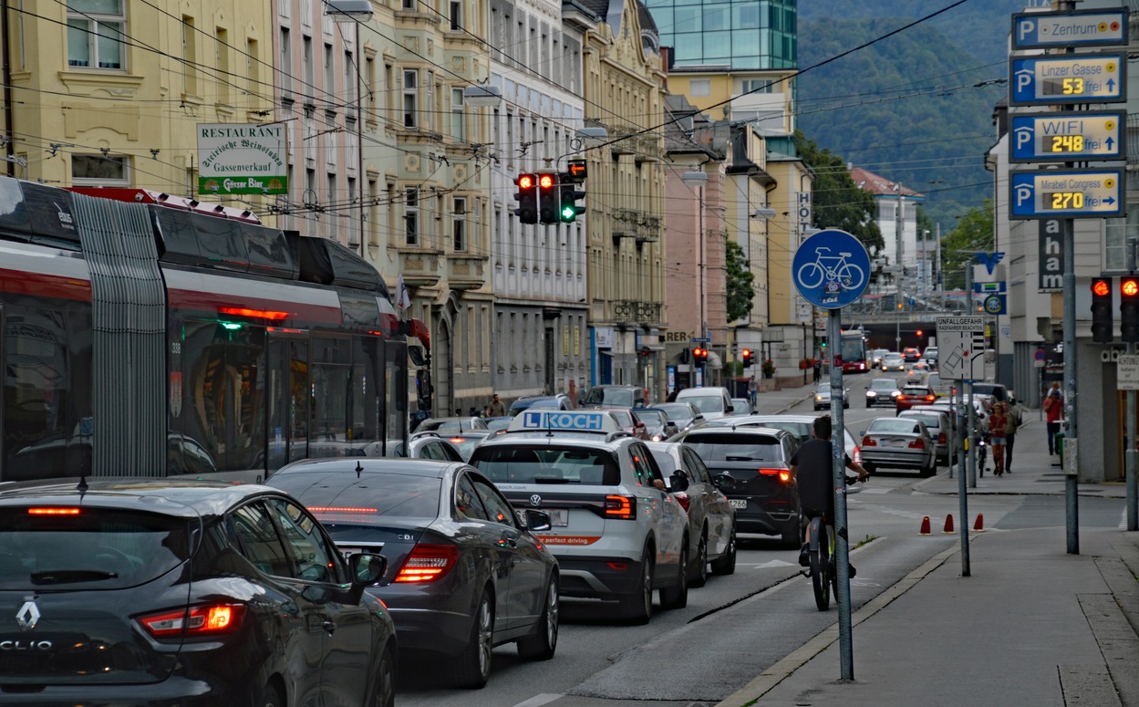 STAU in Salzburg & Garagenampeln