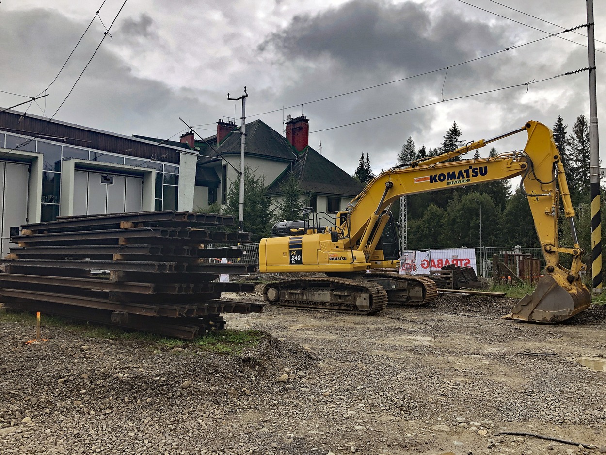 Zahnradbahn Štrba-Štrbské Pleso oder Tschirmer-Bahn in der Hohen Tatra wird grundlegend erneuert.