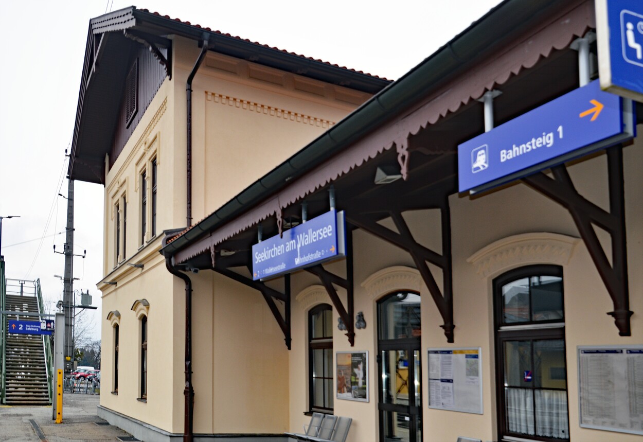 Bahnhof Seekirchen architektonisch wertvoller Westbahnbau