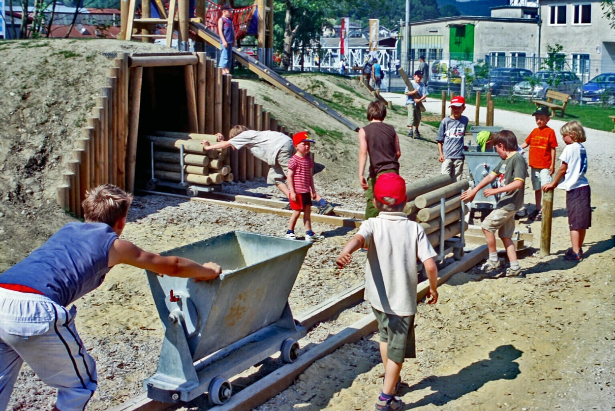 Lokpark Ampflwang Erlebnisspielplatz