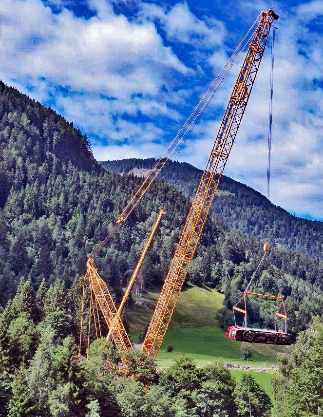 Murtalbahn abgestürzter Triebwagen VT31 wird geborgen