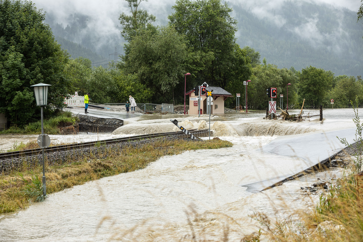 Pinzgauer Lokalbahn - Hochwasser und Mure 2021 im Bereich Bahnhof Krimml (LK)