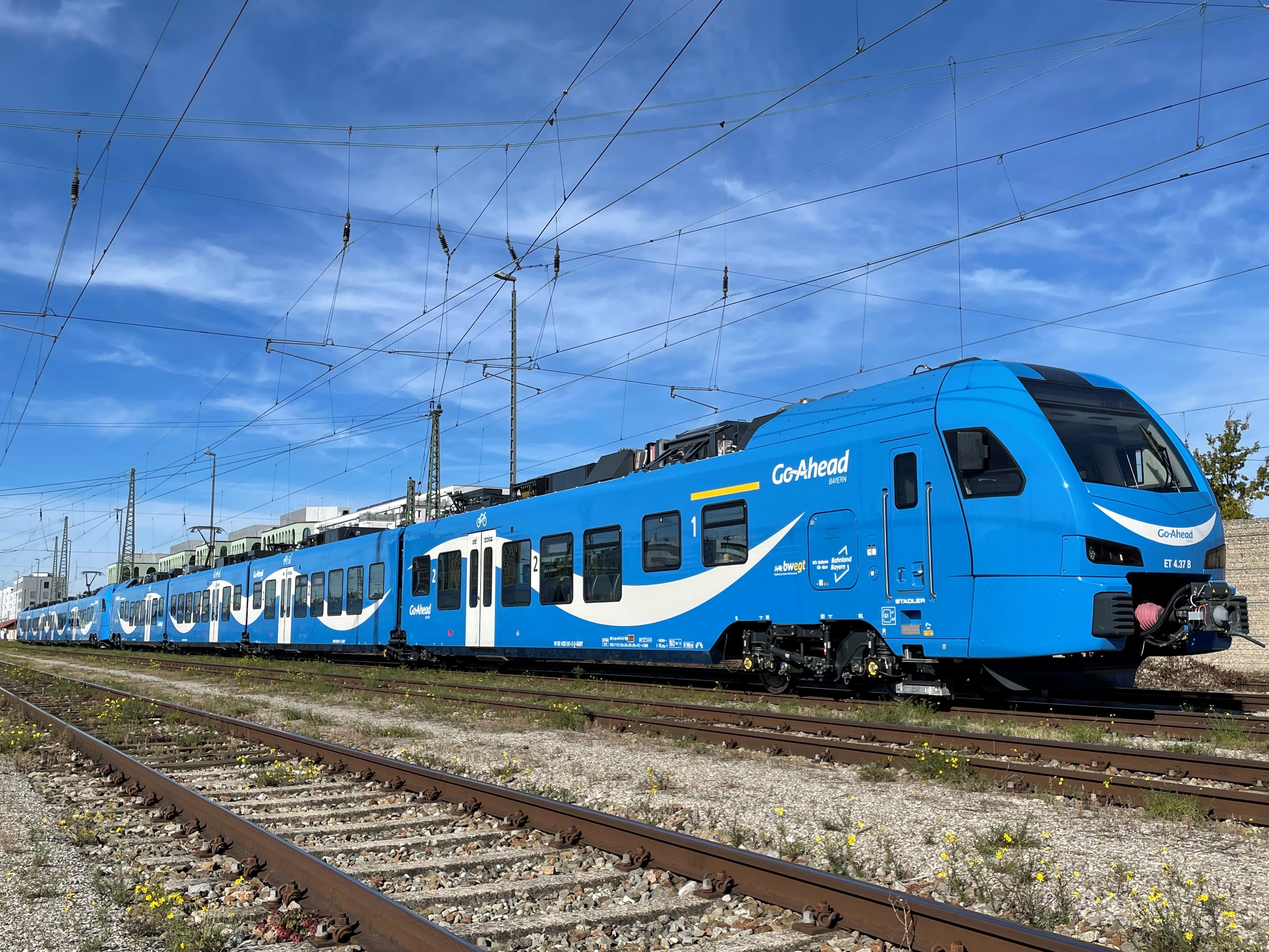 Stadler FLIRT im Go-Ahead Bayern Design