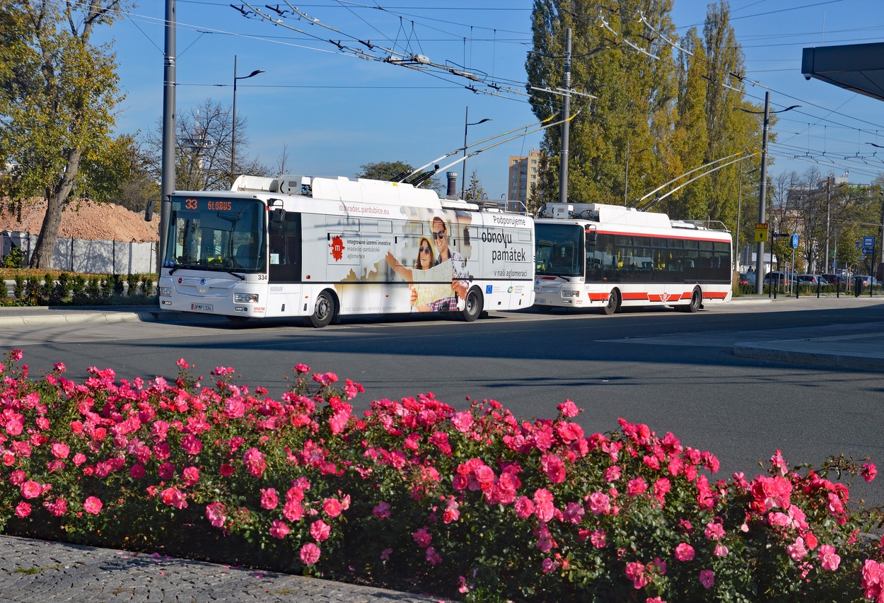 Obus/Trolleybus in Pardubice/Pardubitz am Hauptbahnhof